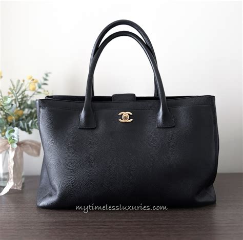 chanel black caviar executive cerf tote bag|Chanel Executive Cerf tote bag in black caviar leather with dust bag.